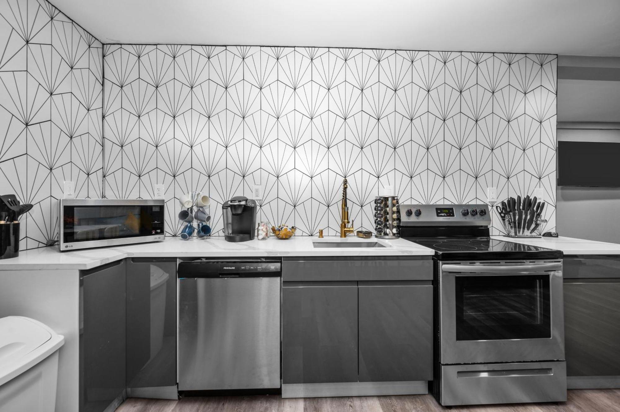 Modern 2Br City Center Getaway With Free Park Houston Zewnętrze zdjęcie